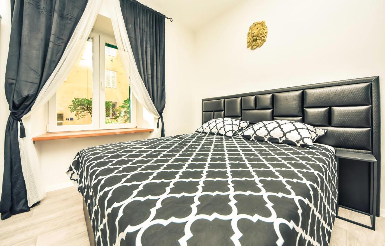 Luxury Heritage Apartment Zara Antica 외부 사진